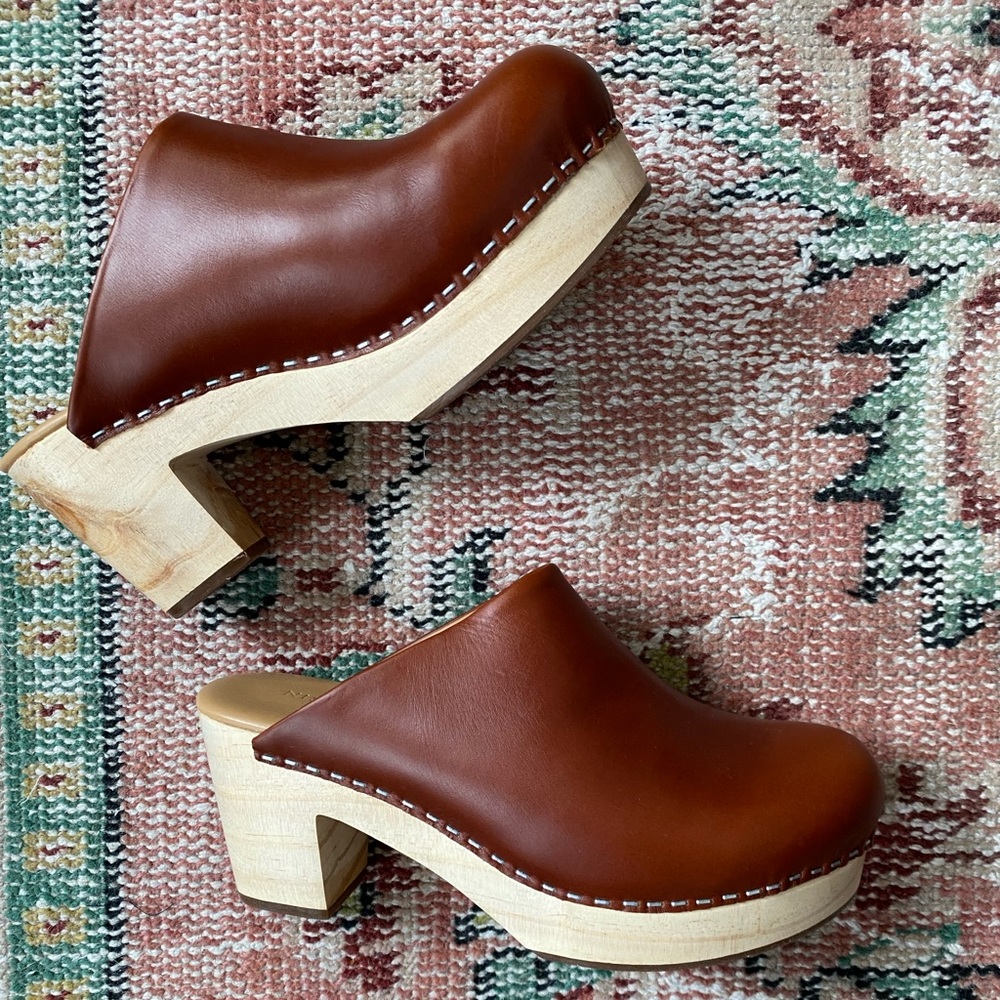 Nisolo All-Day Heeled Clogs | 7.5 | Brandy NWT